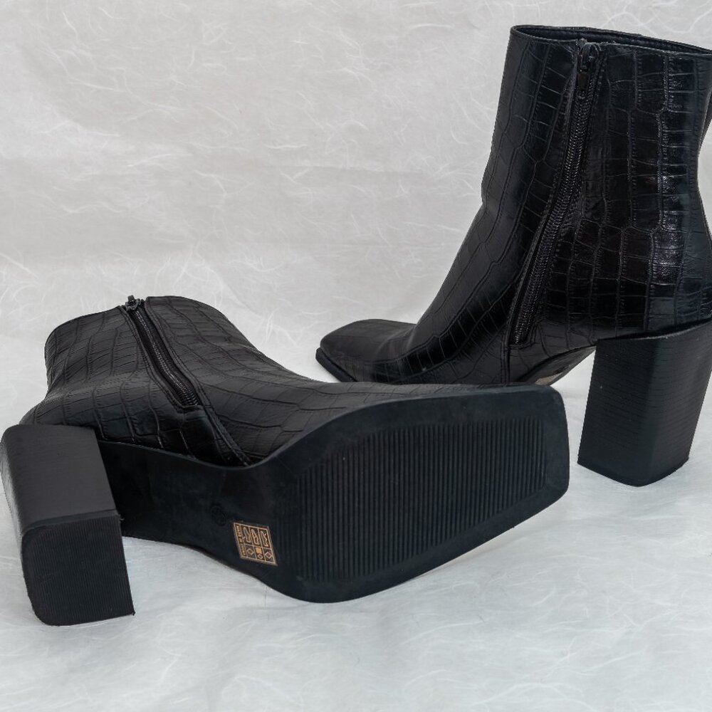 ASOS Black Heeled Boots with Croc Texture - Picture 5 of 8